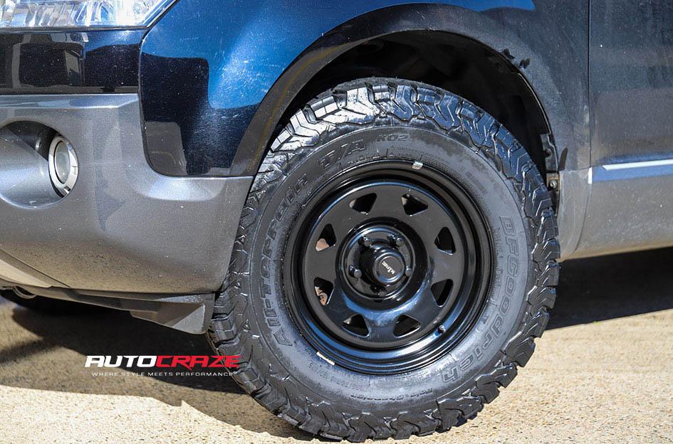 MITSUBISHI DELICA TERRA SATIN BLACK